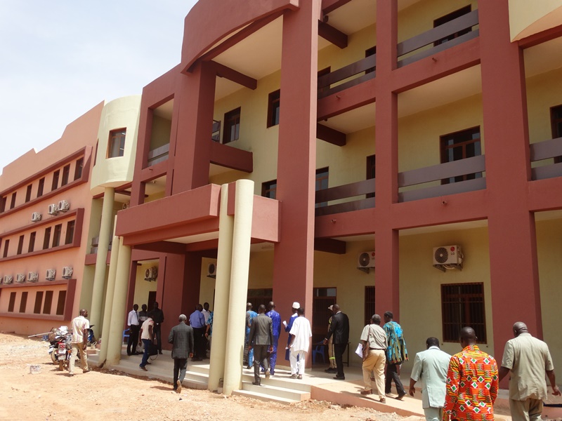 Universitas Terbaik di Burkina Faso: Pilar Pendidikan Tinggi di Afrika Barat