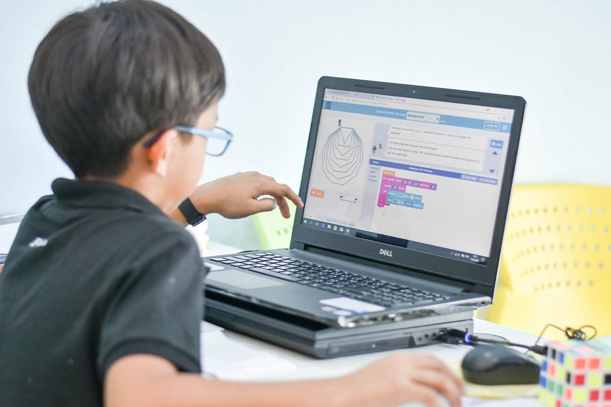 Regulasi Pendidikan di Era Digital: Tantangan Baru