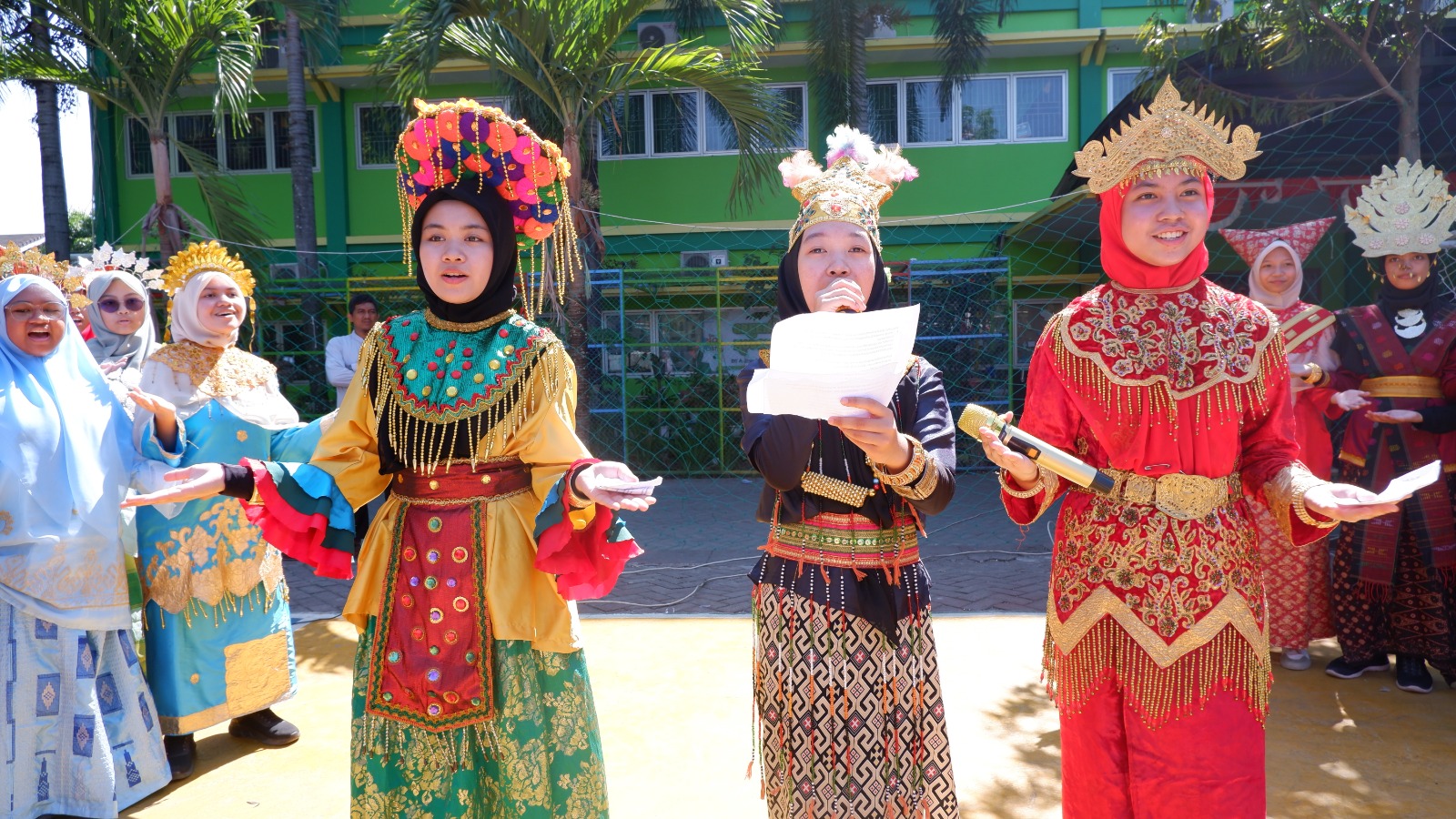 Pendidikan Lewat Festival Budaya Sekolah